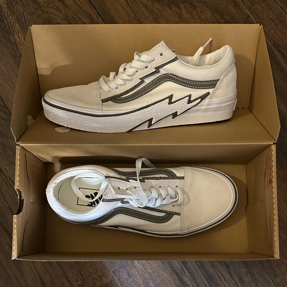Vans Old Skool Bolt Suede Canvas White/Pewter Low Top Shoes - Brand New